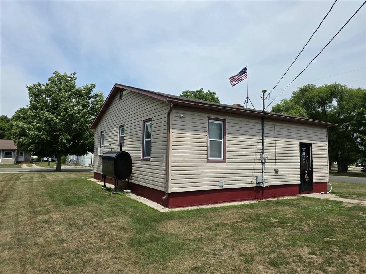 Homes for sale in Mears, MI | 5681 W Fox Rd, Mears, MI 49436 | MLS# 70483300