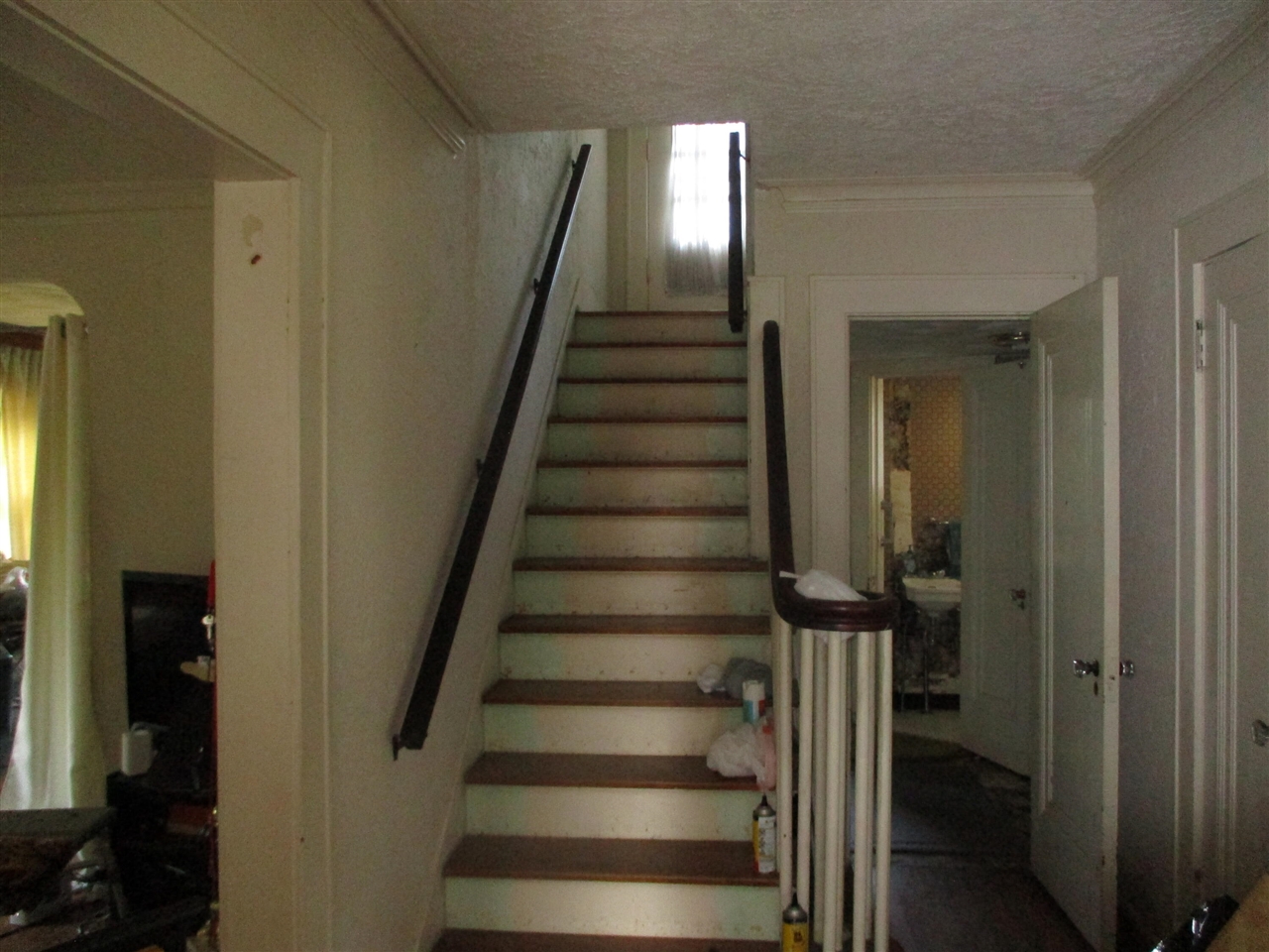 Homes for sale in Lansing, MI | 1912 Moores River Dr, Lansing, MI 48910 | MLS# 70483482