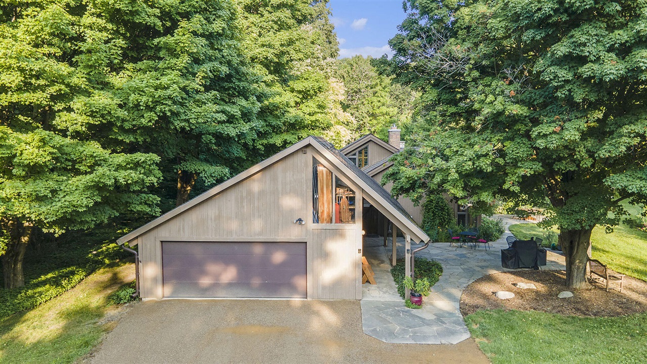 Homes for sale in Delton, MI | 9308 W Guernsey Lake Road Road, Delton, MI 49046 | MLS# 70483559