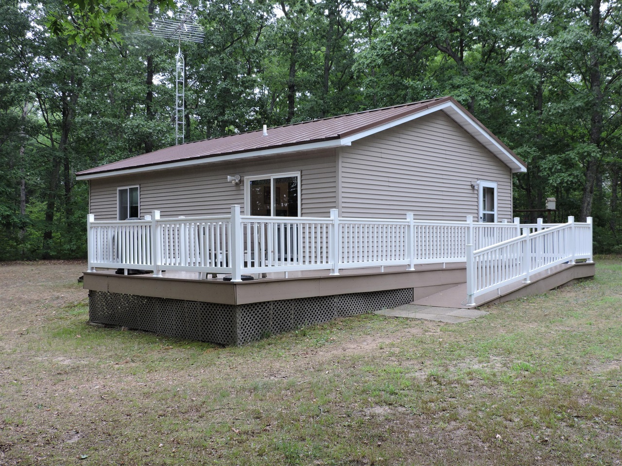 Homes for sale in Bitely, MI | 9773 N Woodbridge Ave, Bitely, MI 49309 | MLS# 70483751