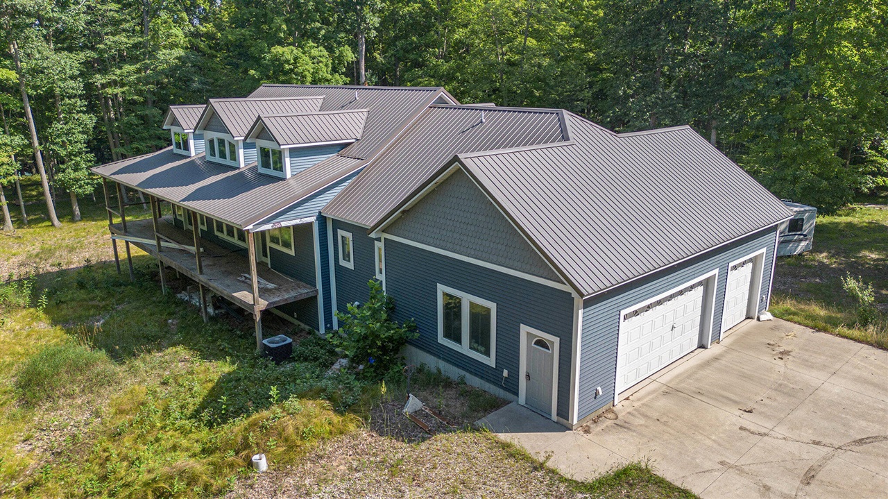 Homes for sale in Grant, MI | 9263 Ferris Ave, Grant, MI 49327 | MLS# 70483820