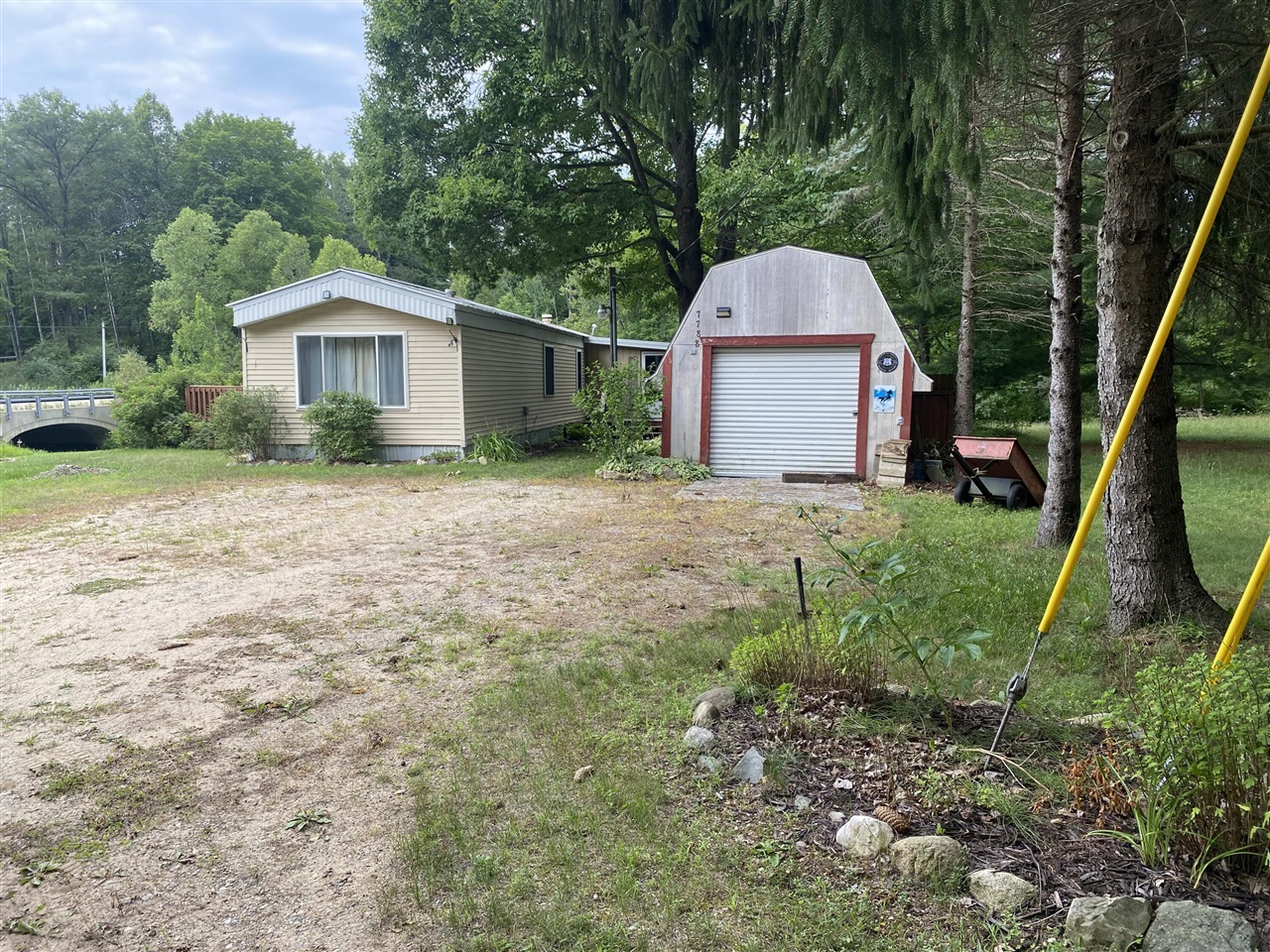 Homes for sale in Lake, MI | 7788 W Vernon Rd, Lake, MI 48632 | MLS# 70484408