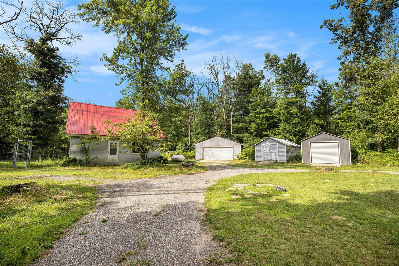 Homes for sale in Morley, MI | 21799 1 Mile Rd, Morley, MI 49336 | MLS# 70484538