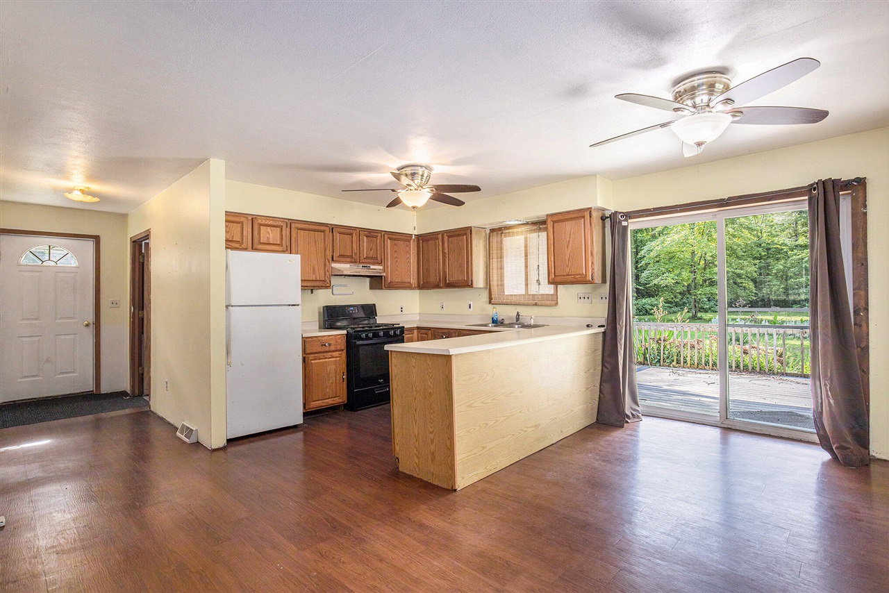 Homes for sale in Morley, MI | 21799 1 Mile Rd, Morley, MI 49336 | MLS# 70484538