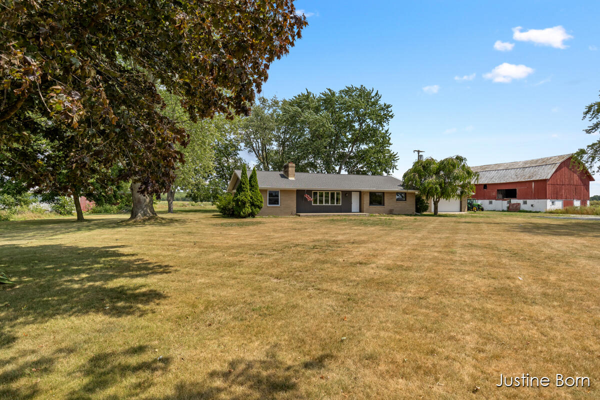 Homes for sale in Grant, MI | 12536 Mason Dr, Grant, MI 49327 | MLS# 70484598