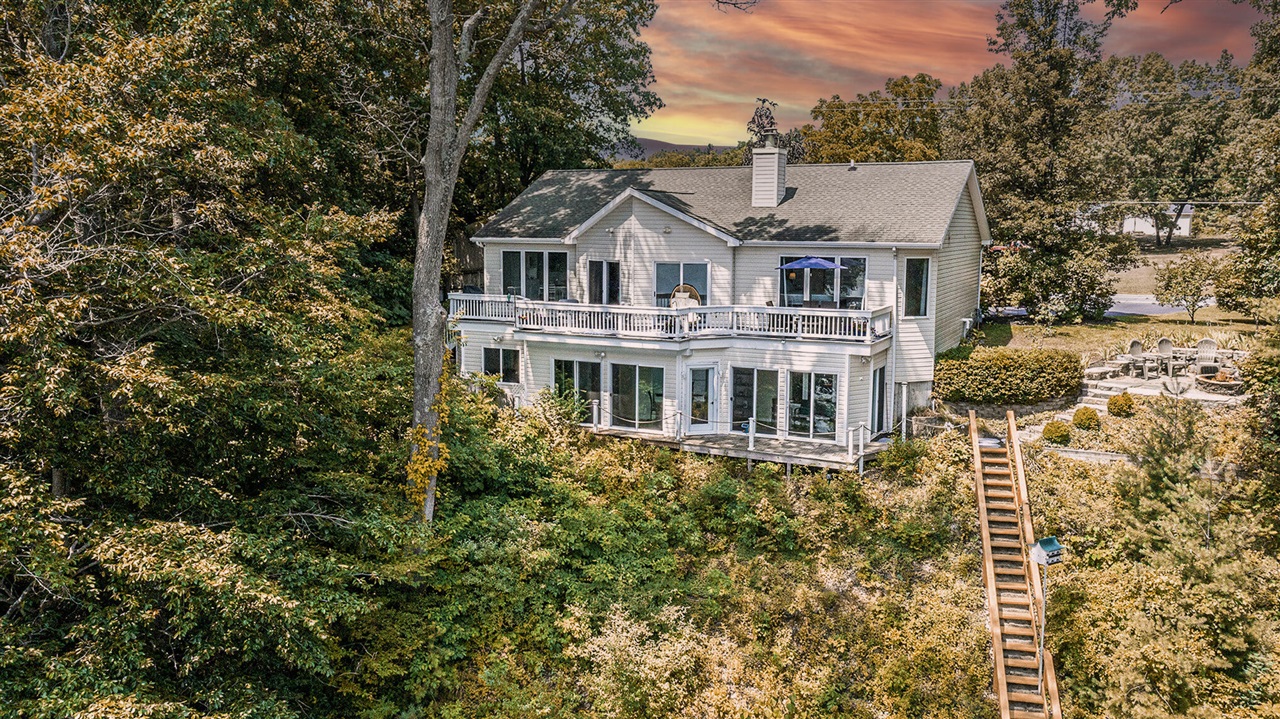 Homes for sale in Allegan, MI | 3970 Allegan Dam Rd, Allegan, MI 49010 | MLS# 70484609