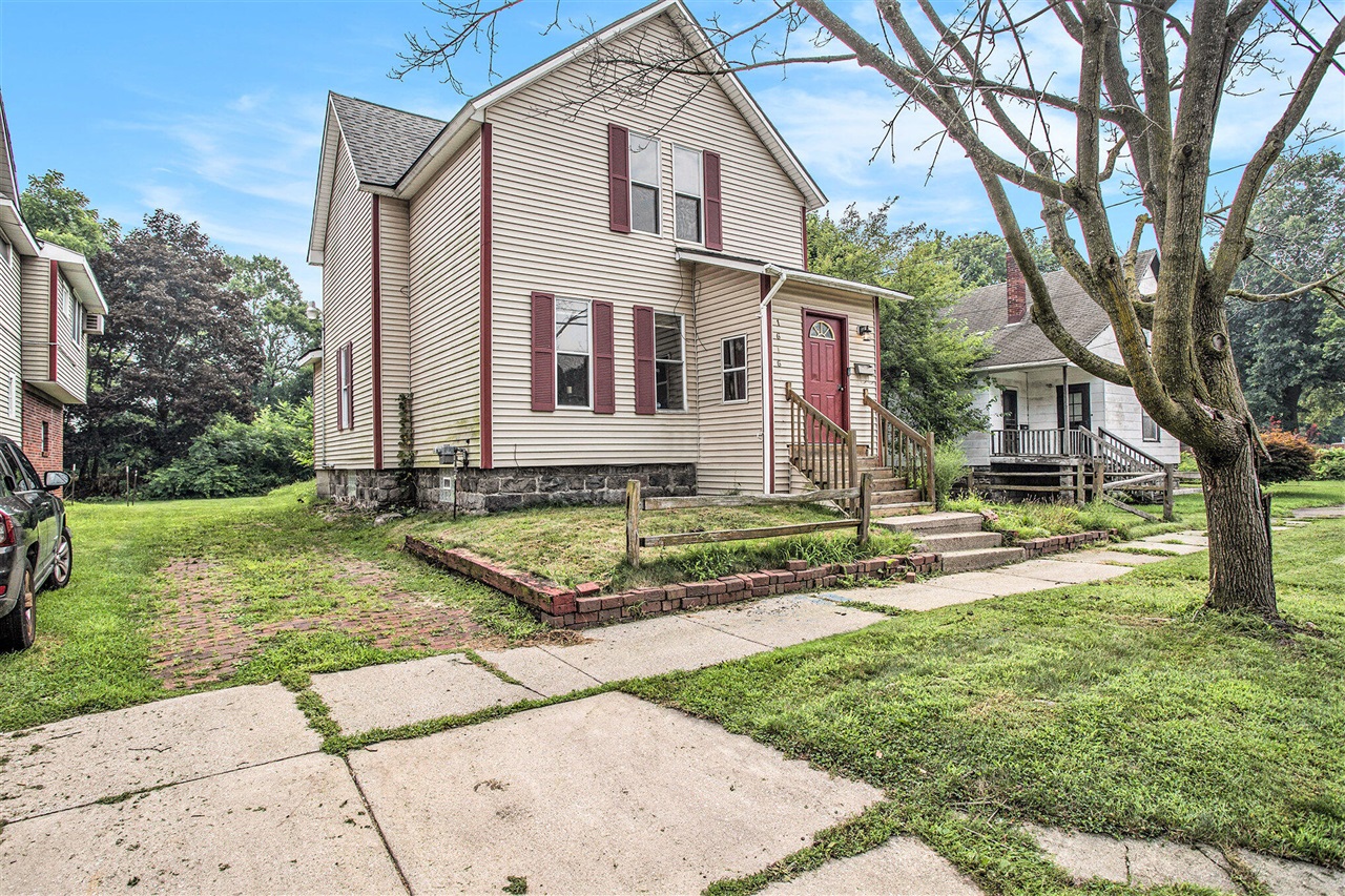 Homes for sale in Kalamazoo, MI | 1616 N Edwards St, Kalamazoo, MI 49007 | MLS# 70484628