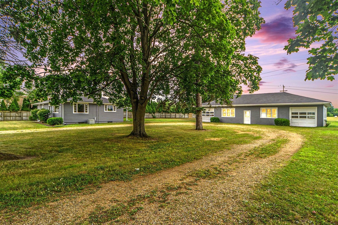 Homes for sale in Three Rivers, MI | 106 N Erie St, Three Rivers, MI 49093 | MLS# 70484771