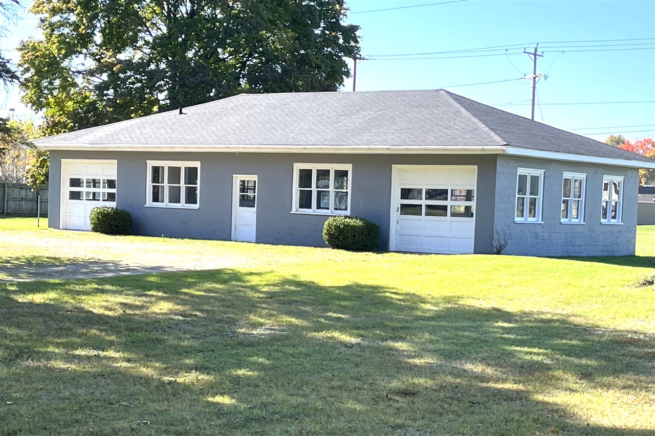 Homes for sale in Three Rivers, MI | 106 N Erie St, Three Rivers, MI 49093 | MLS# 70484771