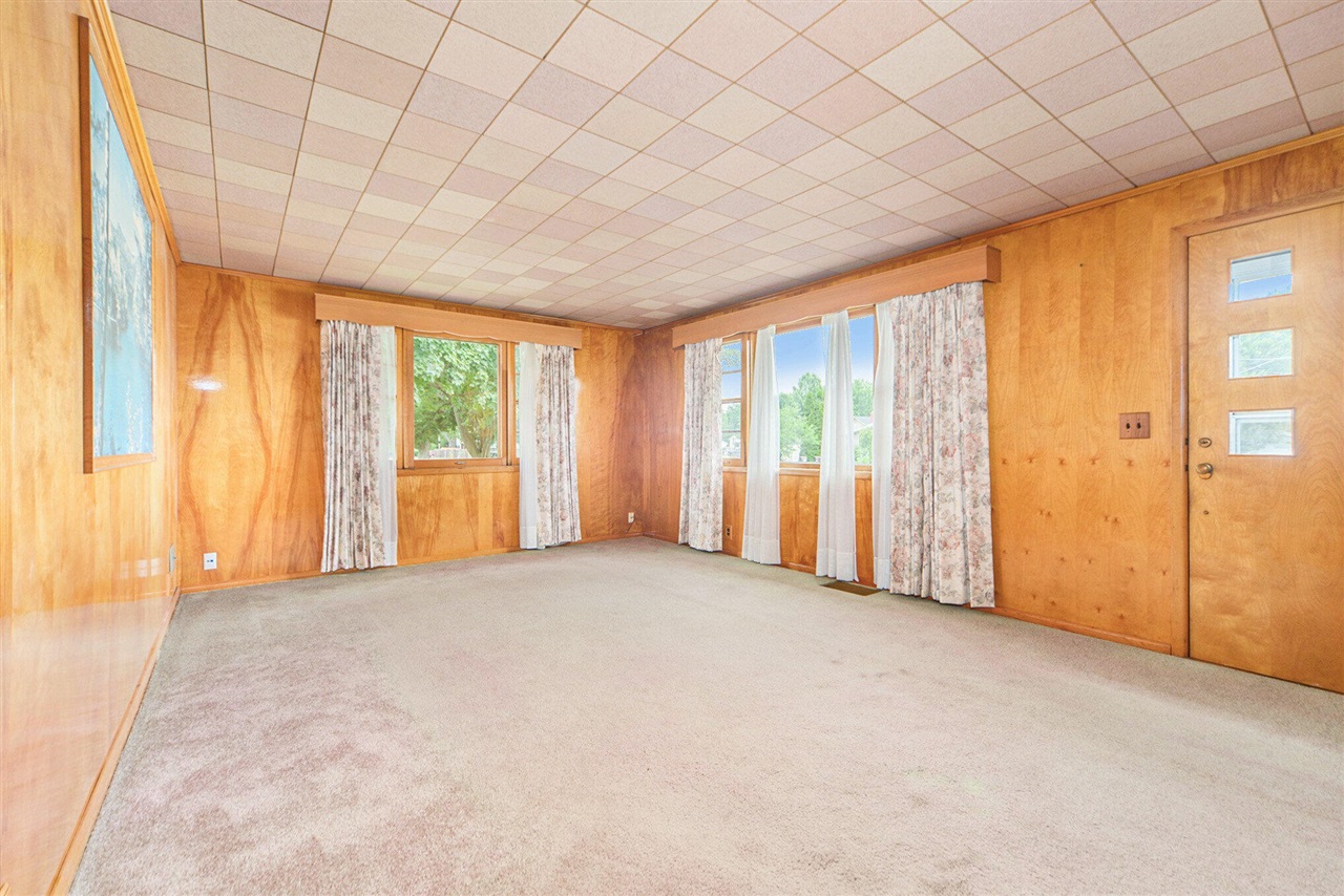 Homes for sale in Three Rivers, MI | 106 N Erie St, Three Rivers, MI 49093 | MLS# 70484771