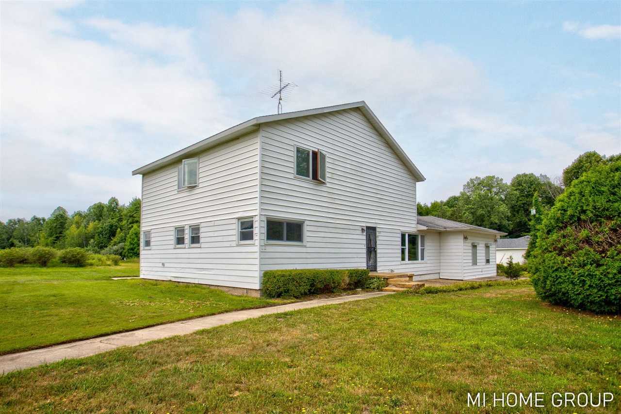 Homes for sale in Covert, MI | 74721 30Th Ave, Covert, MI 49043 | MLS# 70484934