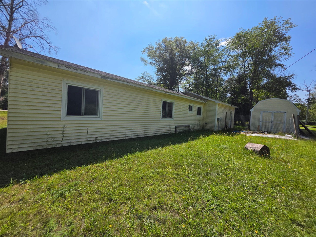 Homes for sale in Roscommon, MI | 4075 N Markey Rd, Roscommon, MI 48653 | MLS# 70485028