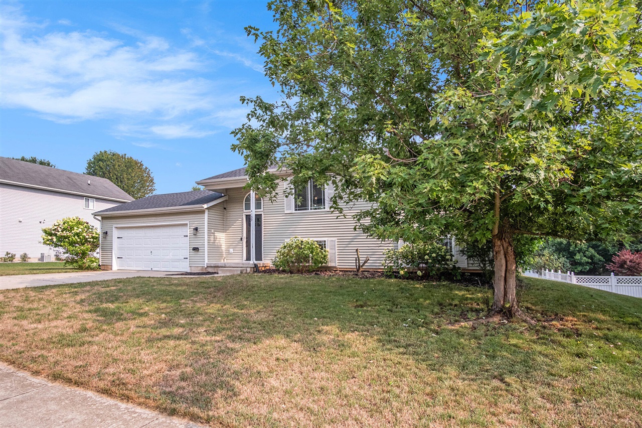 Homes for sale in Rockford, MI | 4139 Whirlwind Dr, Rockford, MI 49341 | MLS# 70485163