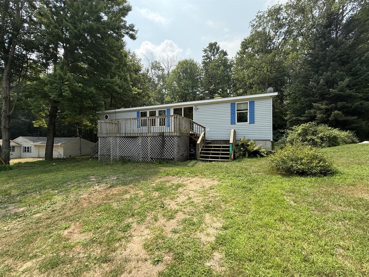 Homes for sale in Evart, MI | 21641 Lake Dr, Evart, MI 49631 | MLS# 70485191