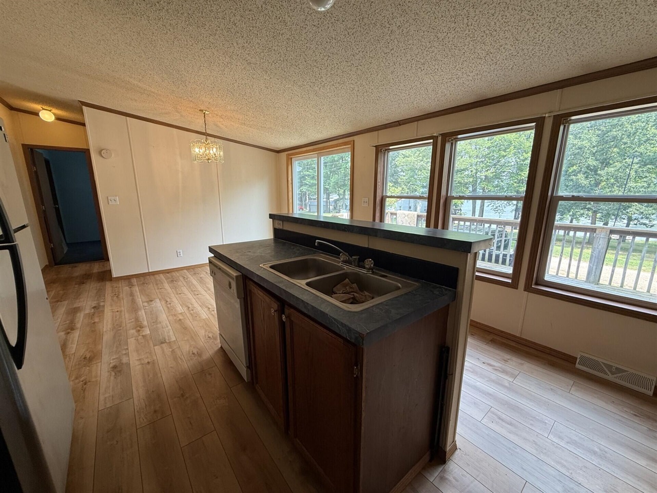 Homes for sale in Evart, MI | 21641 Lake Dr, Evart, MI 49631 | MLS# 70485191