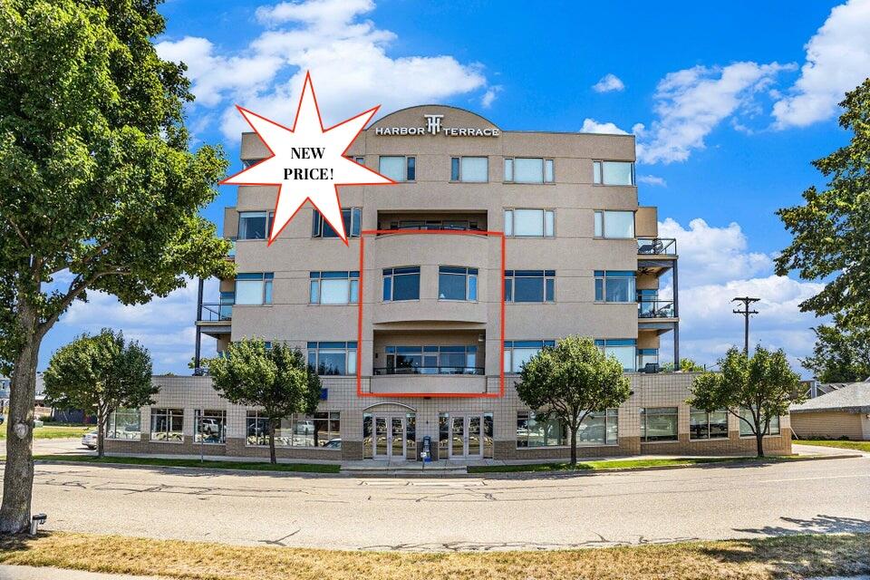 Homes for sale in Ludington, MI | 105 W Danaher St #201, Ludington, MI 49431 | MLS# 70485287