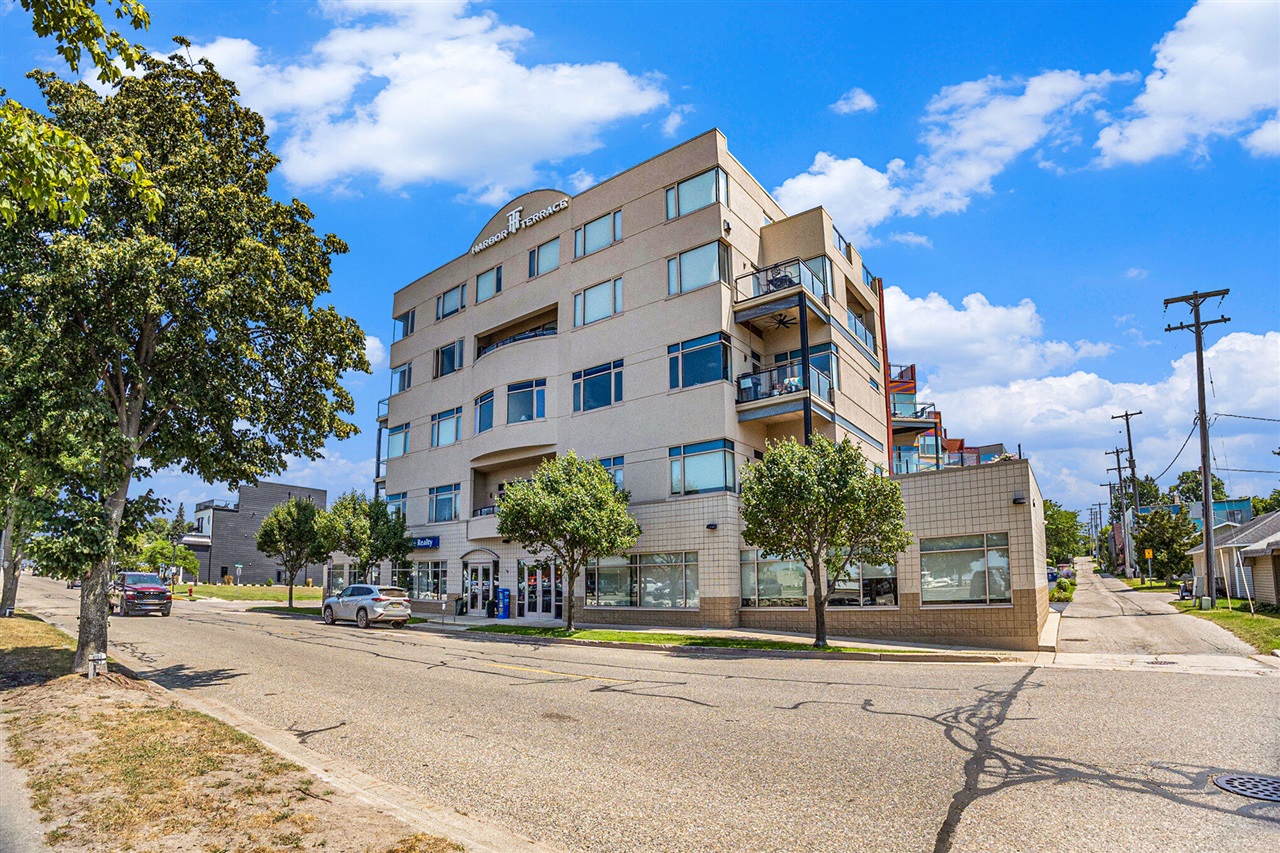 Homes for sale in Ludington, MI | 105 W Danaher St #201, Ludington, MI 49431 | MLS# 70485287
