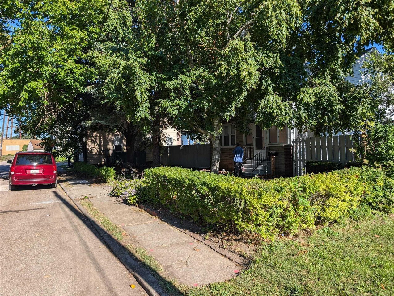 Homes for sale in Ecorse, MI | 40 W Benson St, Ecorse, MI 48229 | MLS# 70485349