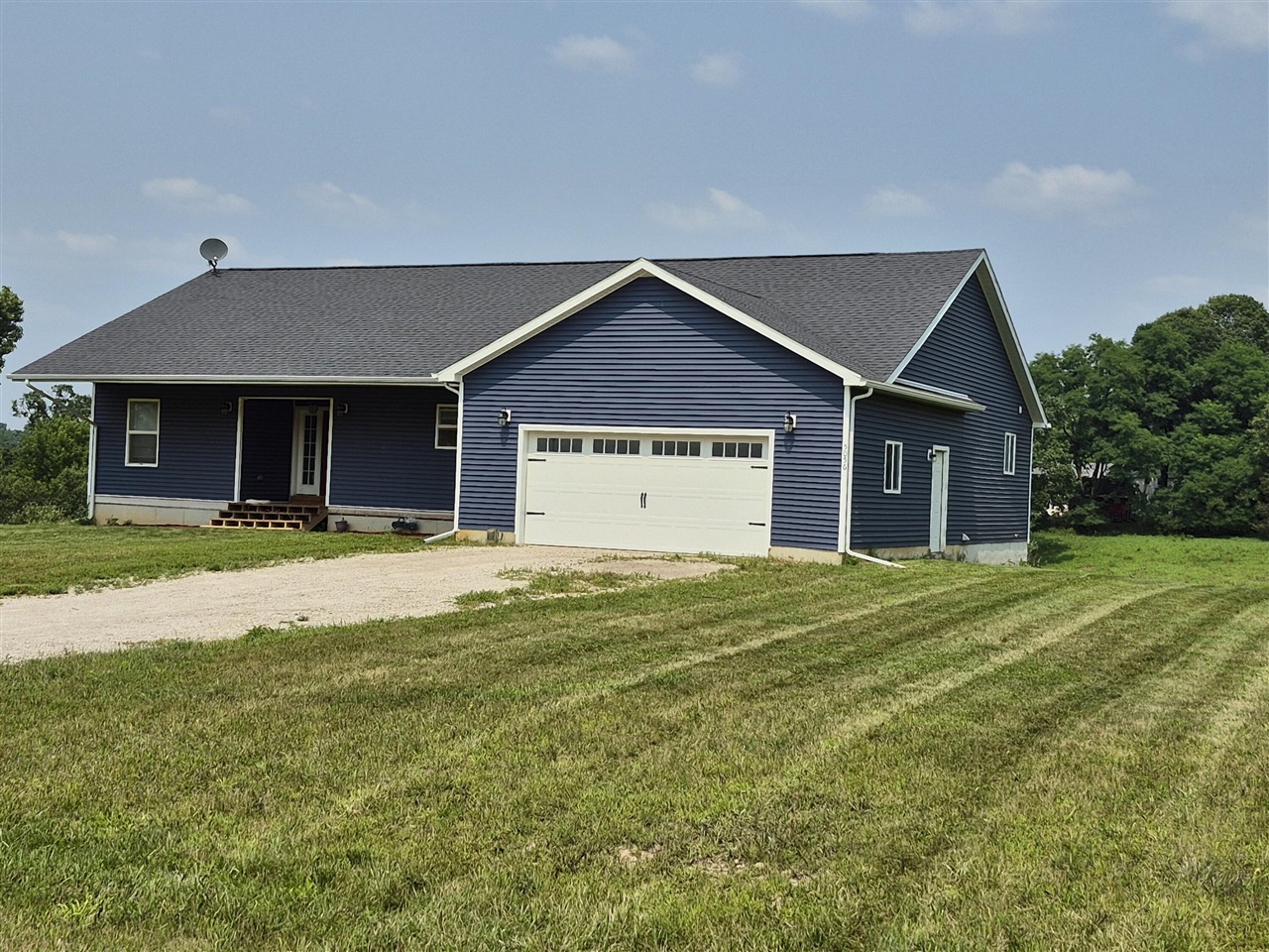 Homes for sale in Whitmore Lake, MI | 5056 Gleason Dr Dr, Whitmore Lake, MI 48189 | MLS# 70485470