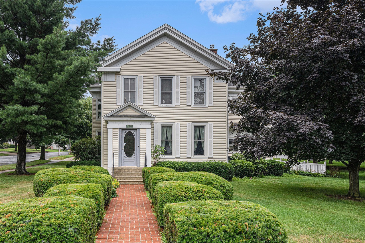 Homes for sale in Constantine, MI | 380 Centreville Rd, Constantine, MI 49042 | MLS# 70485498