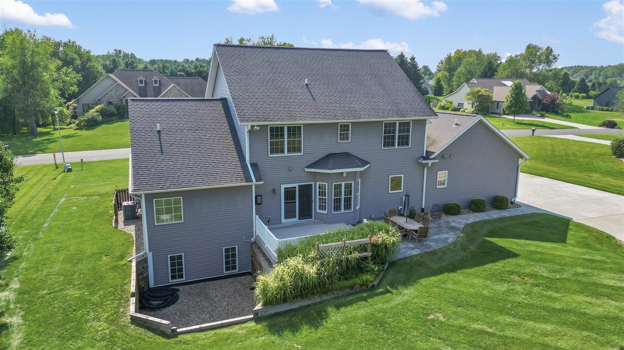 Homes for sale in Kalamazoo, MI | 3700 Oakharbor St, Kalamazoo, MI 49009 | MLS# 70485544