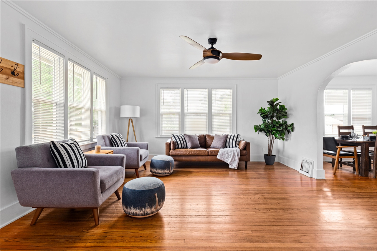 Homes for sale in Ludington, MI | 710 W Ludington Ave, Ludington, MI 49431 | MLS# 70485588