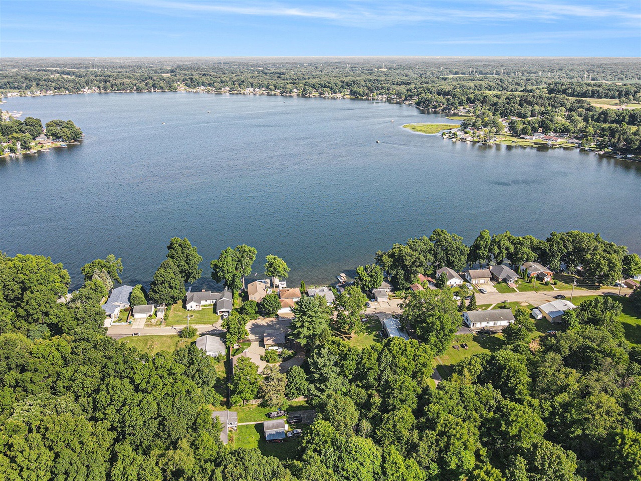 Homes for sale in Battle Creek, MI | 3351 W Shore Dr, Battle Creek, MI 49017 | MLS# 70485611