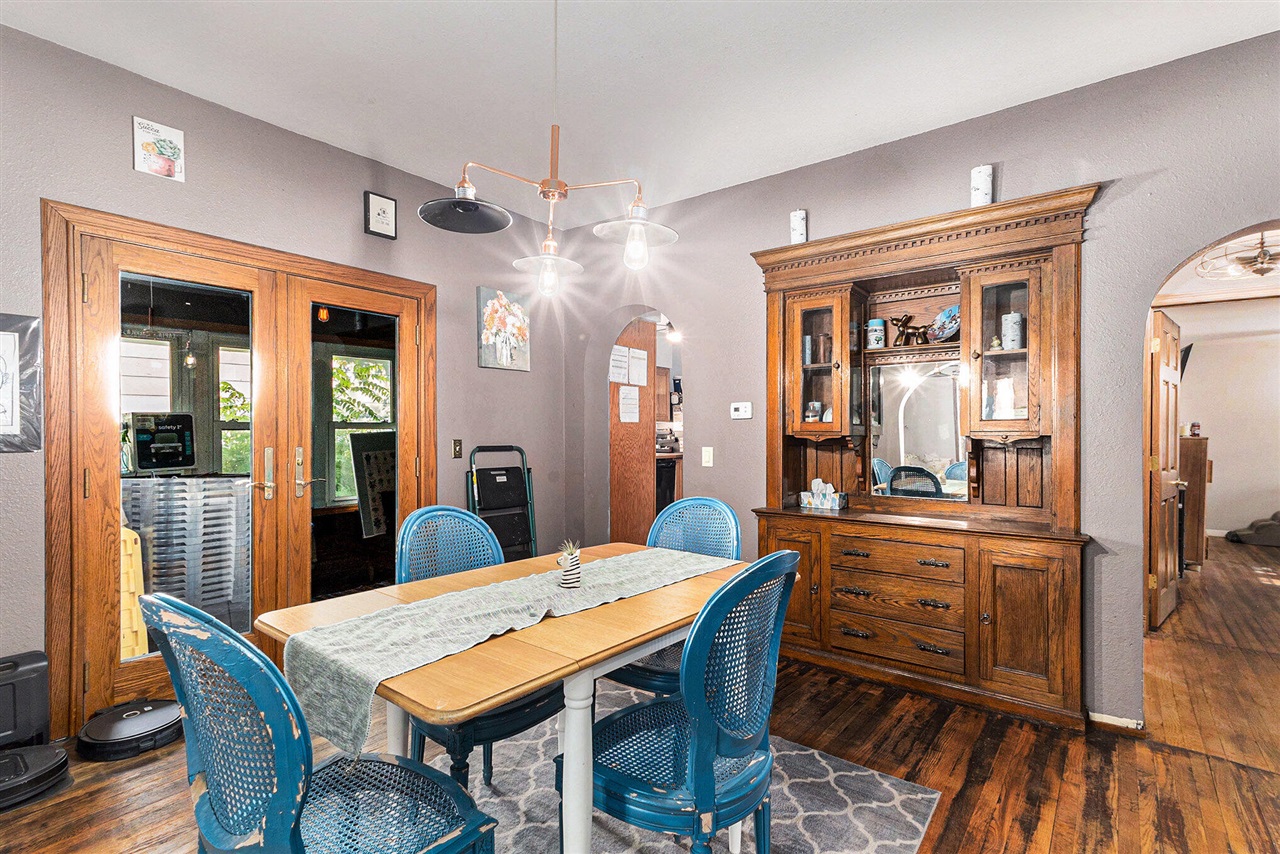 Homes for sale in Ludington, MI | 709 E Loomis St, Ludington, MI 49431 | MLS# 70485645