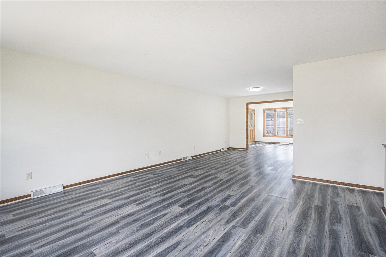 Homes for sale in Grandville, MI | 3740 Piute Dr, Grandville, MI 49418 | MLS# 70485861