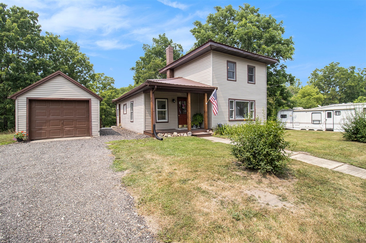 Homes for sale in Stanton, MI | 319 Mcpherson St, Stanton, MI 48888 | MLS# 70485879