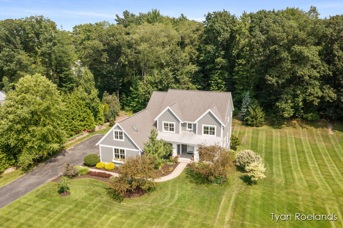 Homes for sale in Grand Rapids, MI | 3757 Lake Birch St, Grand Rapids, MI 49525 | MLS# 70486027