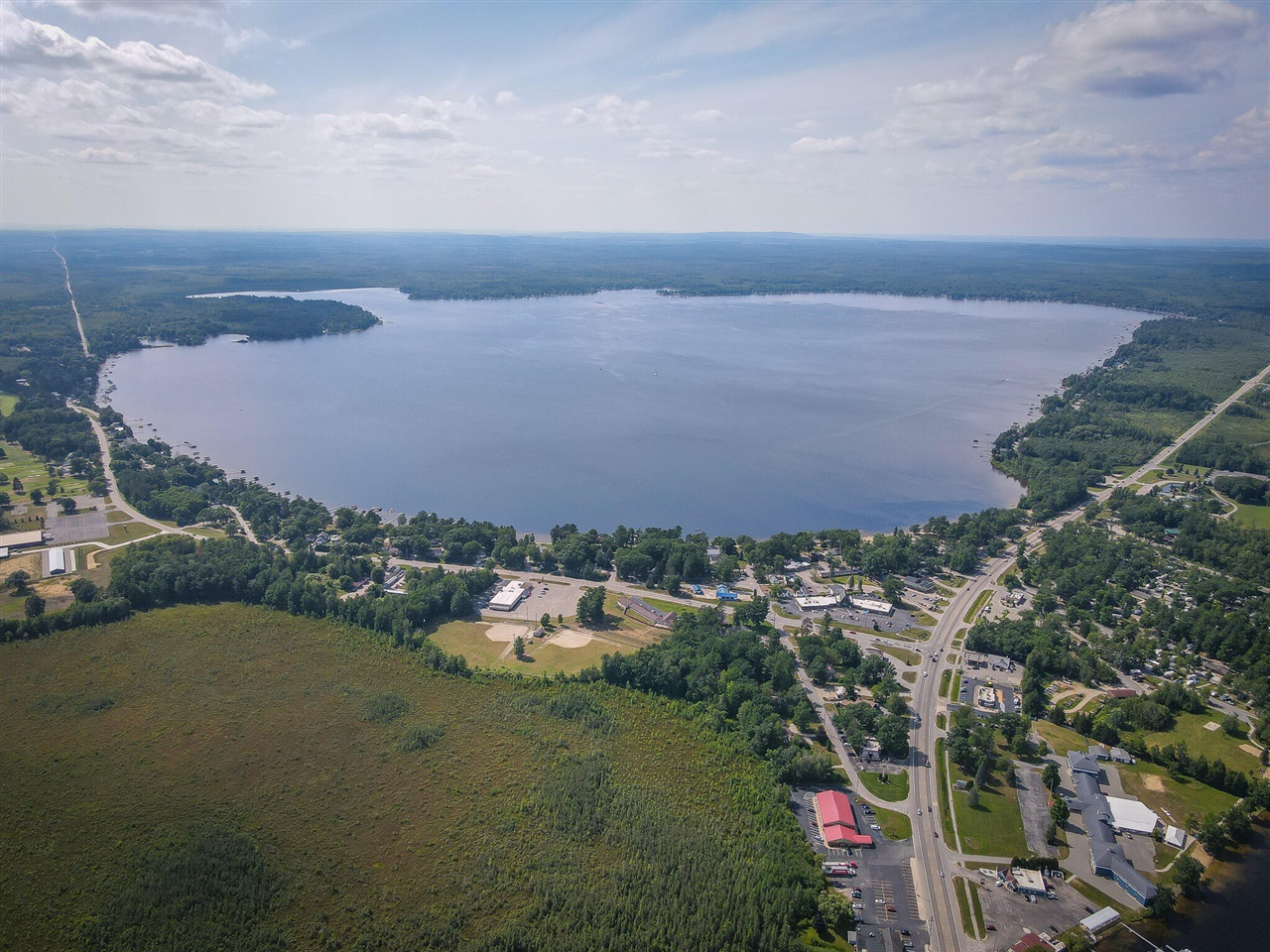 Homes for sale in Cadillac, MI | 815 E Lake Mitchell Dr, Cadillac, MI 49601 | MLS# 70486193