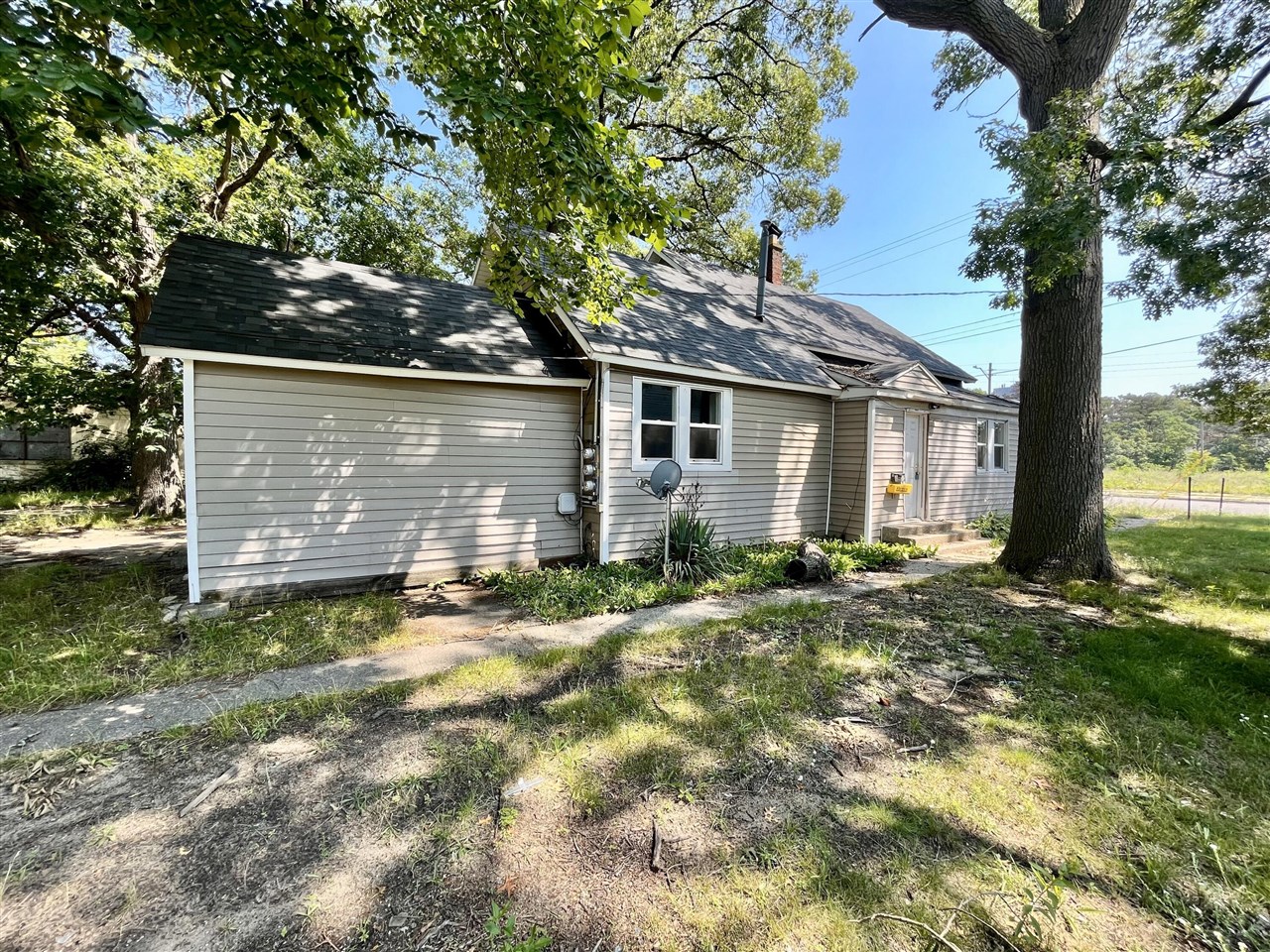 Homes for sale in Muskegon Heights, MI | 2921 Peck St, Muskegon Heights, MI 49444 | MLS# 70486233