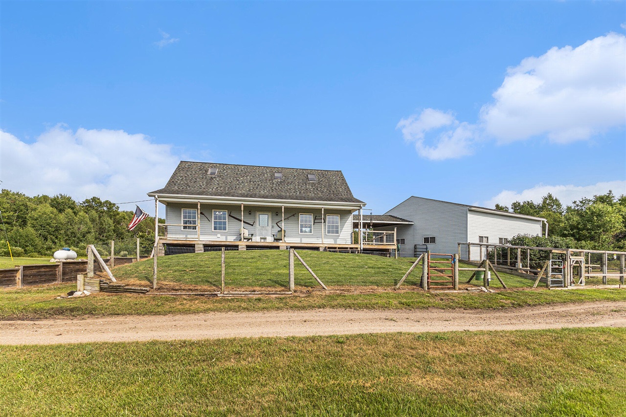 Homes for sale in Hesperia, MI | 3431 E M 20, Hesperia, MI 49421 | MLS# 70486276