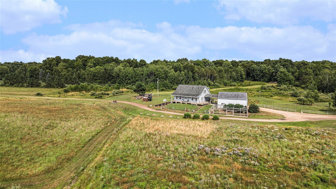 Homes for sale in Hesperia, MI | 3431 E M-20, Hesperia, MI 49421 | MLS# 70486276