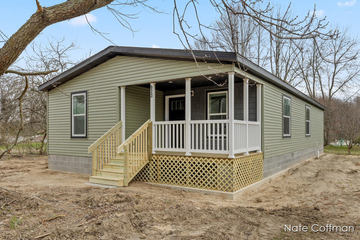 Homes for sale in Ravenna, MI | 920 S Ravenna Rd, Ravenna, MI 49451 | MLS# 70486307