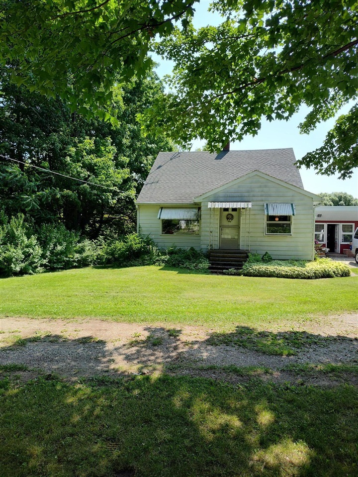 Homes for sale in Mc Bain, MI | 404 E Euclid St, Mc Bain, MI 49657 | MLS# 70486537