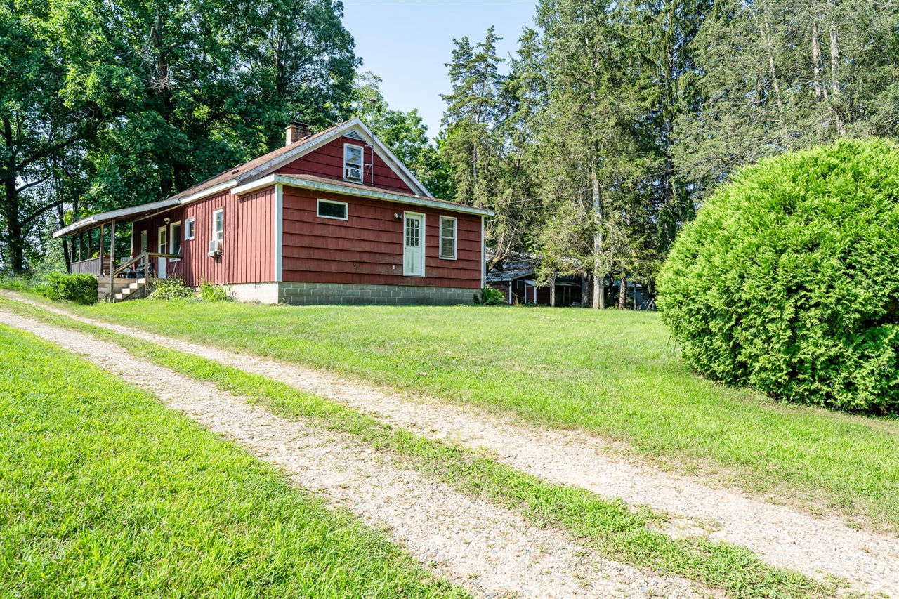 Homes for sale in Three Oaks, MI | 7462 W Martin Rd, Three Oaks, MI 49128 | MLS# 70486562