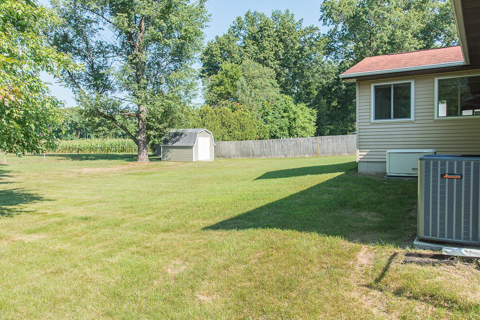 Homes for sale in Paw Paw, MI | 35918 Riverview Dr, Paw Paw, MI 49079 | MLS# 70486575