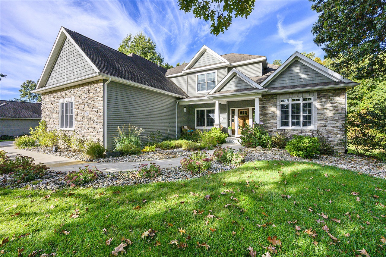 Homes for sale in Kalamazoo, MI | 6798 Apple Blossom Lane Lane, Kalamazoo, MI 49009 | MLS# 70486697