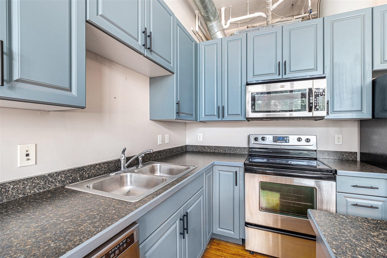 Homes for sale in Grand Rapids, MI | 600 Broadway Ave #206, Grand Rapids, MI 49504 | MLS# 70486842