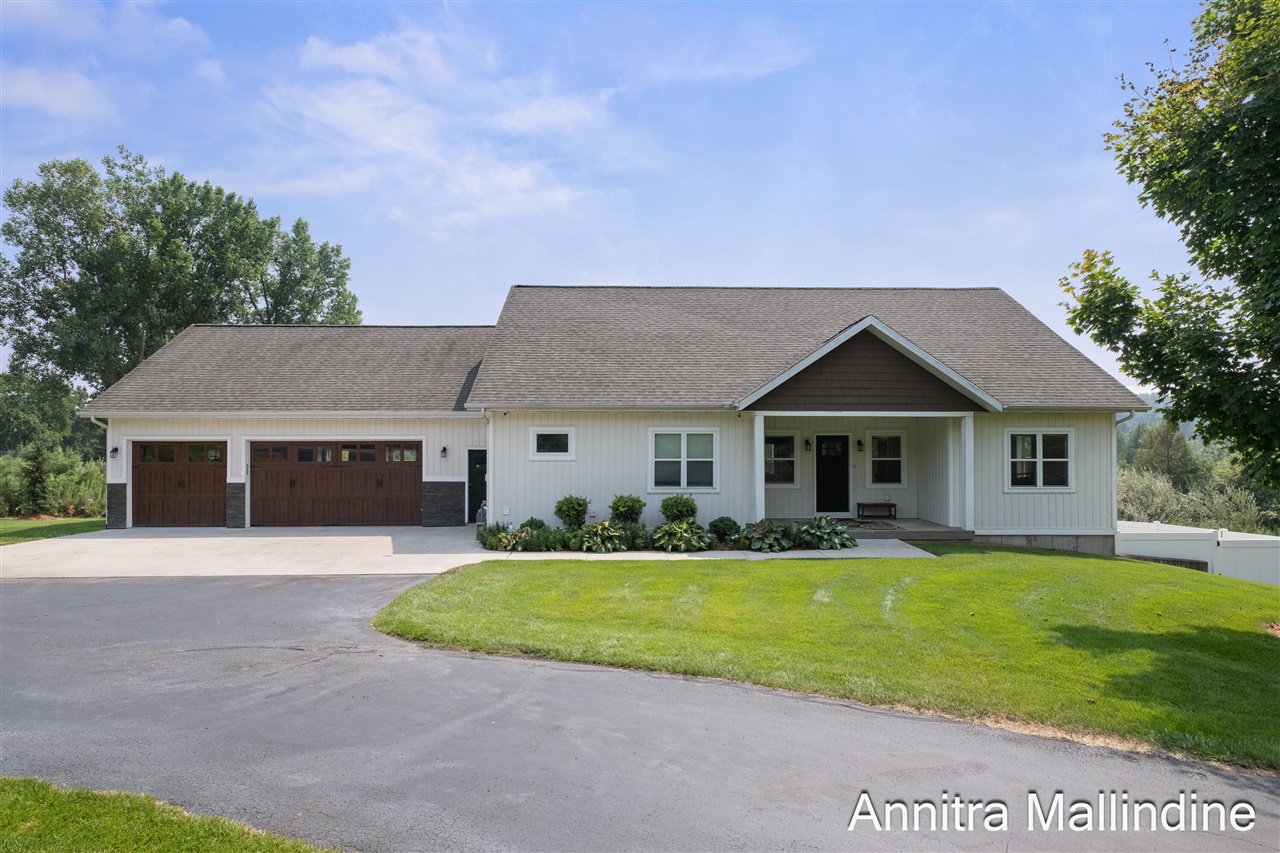 Homes for sale in Belmont, MI | 6360 Cannonsburg Rd, Belmont, MI 49306 | MLS# 70486848