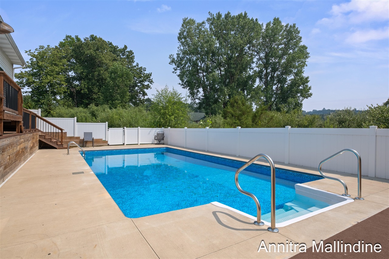 Homes for sale in Belmont, MI | 6360 Cannonsburg Rd, Belmont, MI 49306 | MLS# 70486848