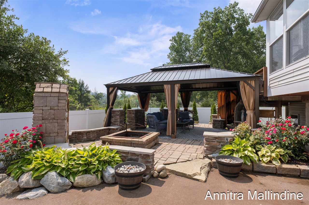 Homes for sale in Belmont, MI | 6360 Cannonsburg Rd, Belmont, MI 49306 | MLS# 70486848