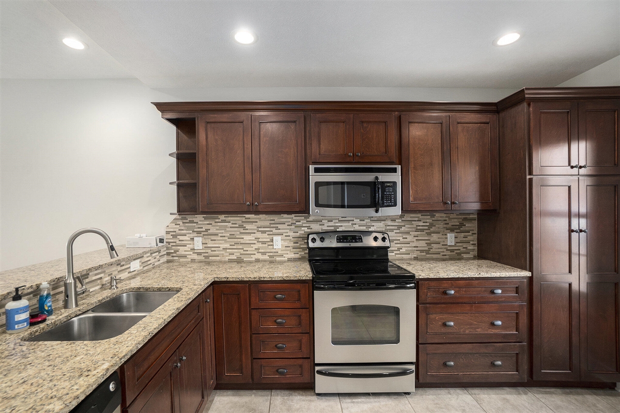 Homes for sale in Ludington, MI | 224 Lakeside Dr, Ludington, MI 49431 | MLS# 70486876