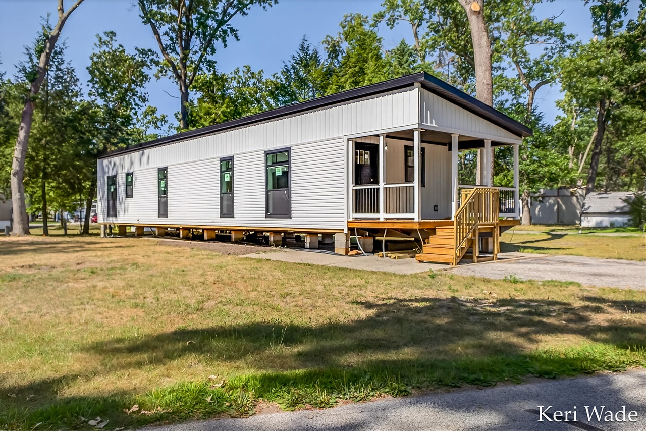 Homes for sale in Twin Lake, MI | 3480 Hickory Rd, Twin Lake, MI 49457 | MLS# 70486966