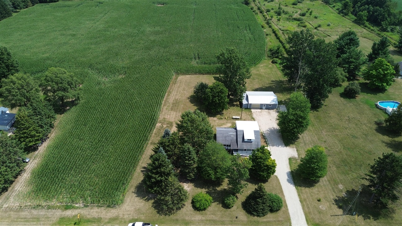 Homes for sale in Shepherd, MI | 9171 S Crawford Rd, Shepherd, MI 48883 | MLS# 70487003