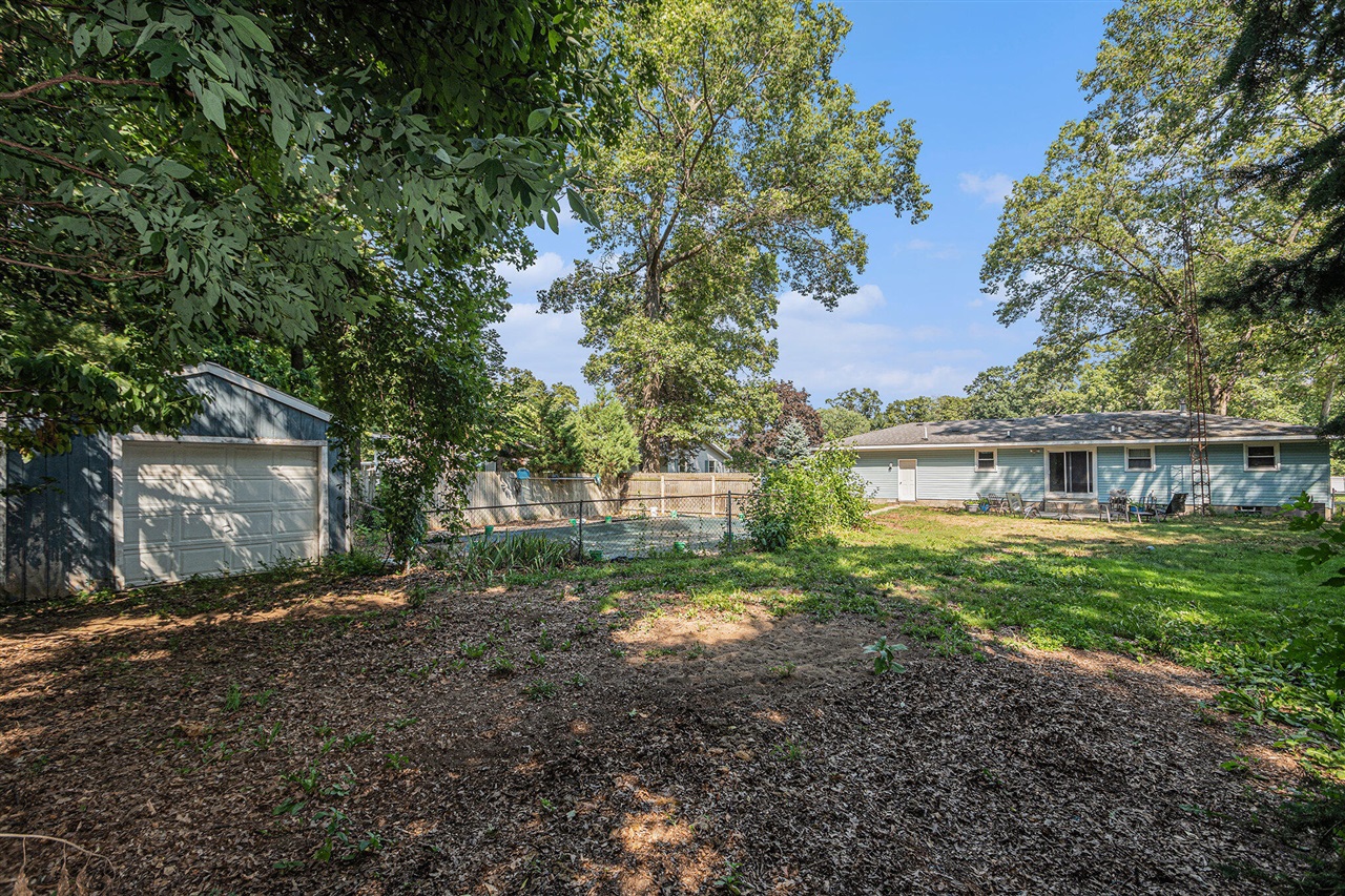 Homes for sale in Muskegon, MI | 2021 Queens Ct, Muskegon, MI 49445 | MLS# 70487084