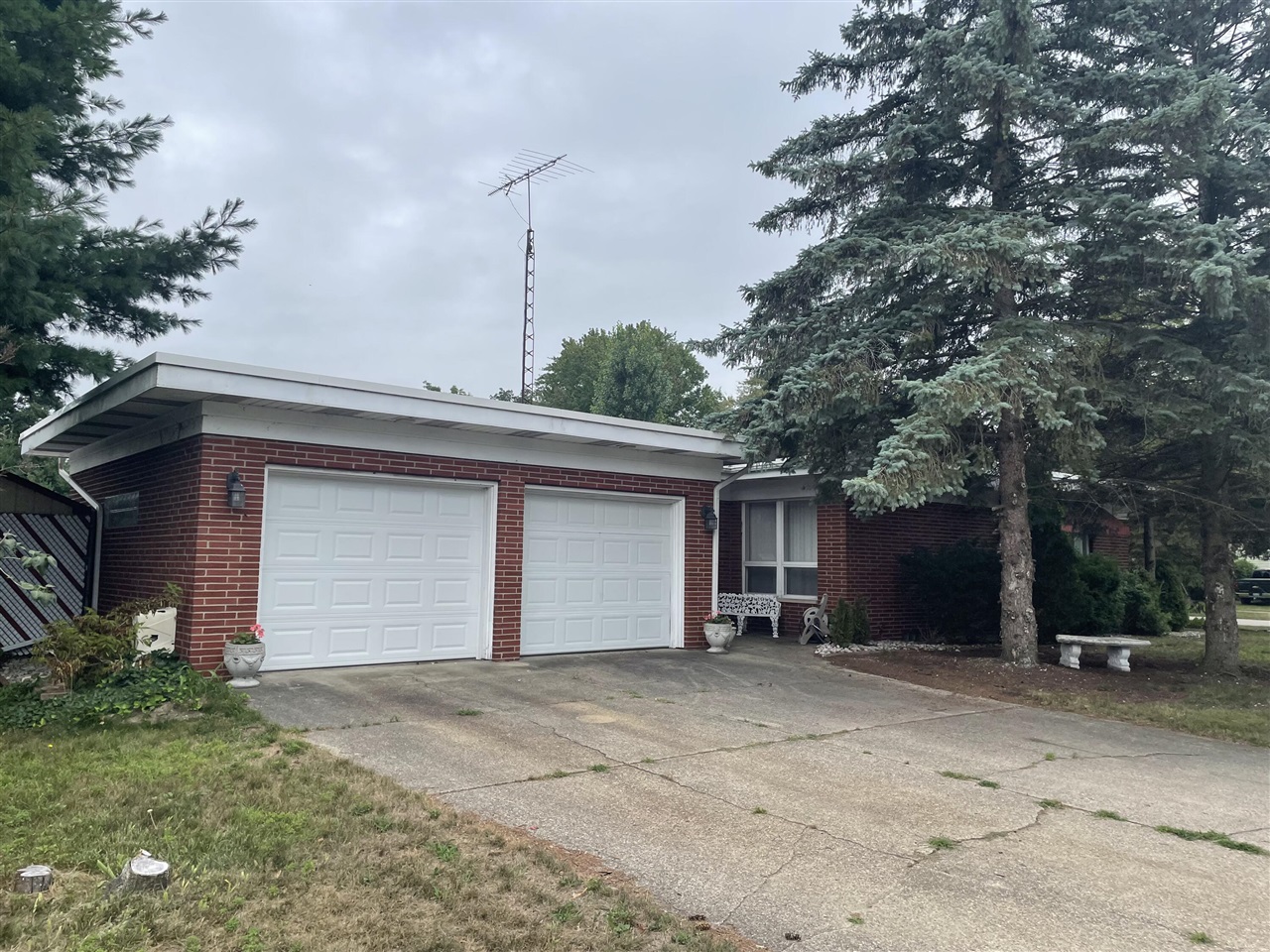 Homes for sale in Roosevelt Park, MI | 3246 Royal Oak Rd, Roosevelt Park, MI 49441 | MLS# 70487130