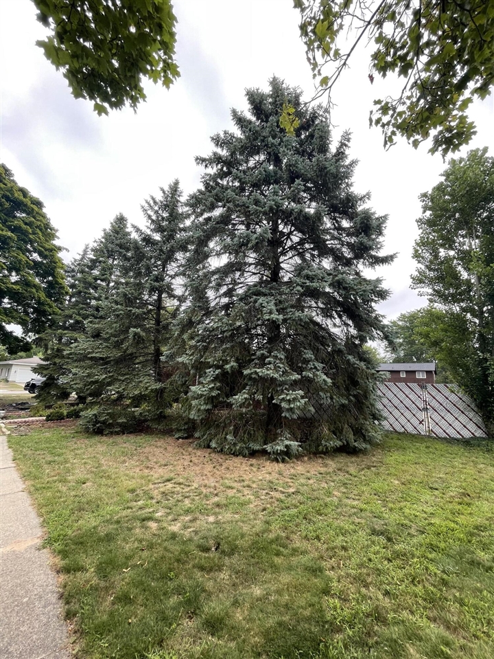 Homes for sale in Roosevelt Park, MI | 3246 Royal Oak Rd, Roosevelt Park, MI 49441 | MLS# 70487130